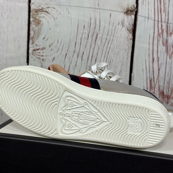 GUCCI ACE Year of the Dog Metallic Silver Women’s Napa Leather Sneakers 7 NiB - Picture 6 of 17